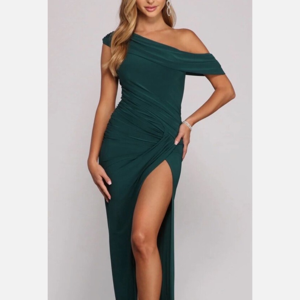 Windsor Long Dress with High Slit